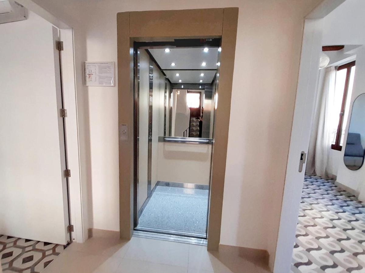 Hotel 19-30 فالنسيا المظهر الخارجي الصورة