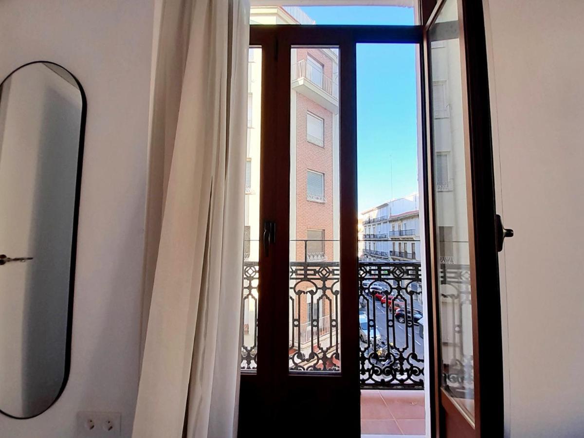 Hotel 19-30 فالنسيا المظهر الخارجي الصورة