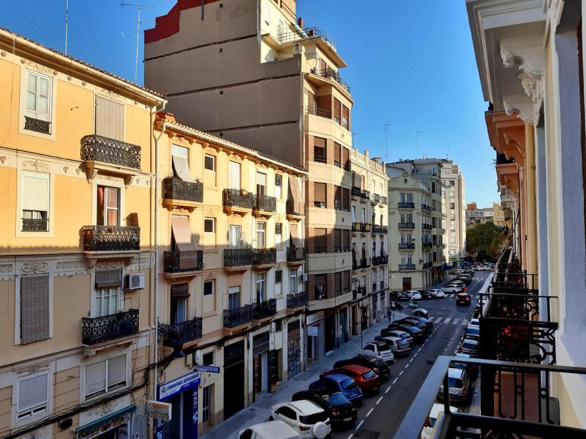 Hotel 19-30 فالنسيا المظهر الخارجي الصورة