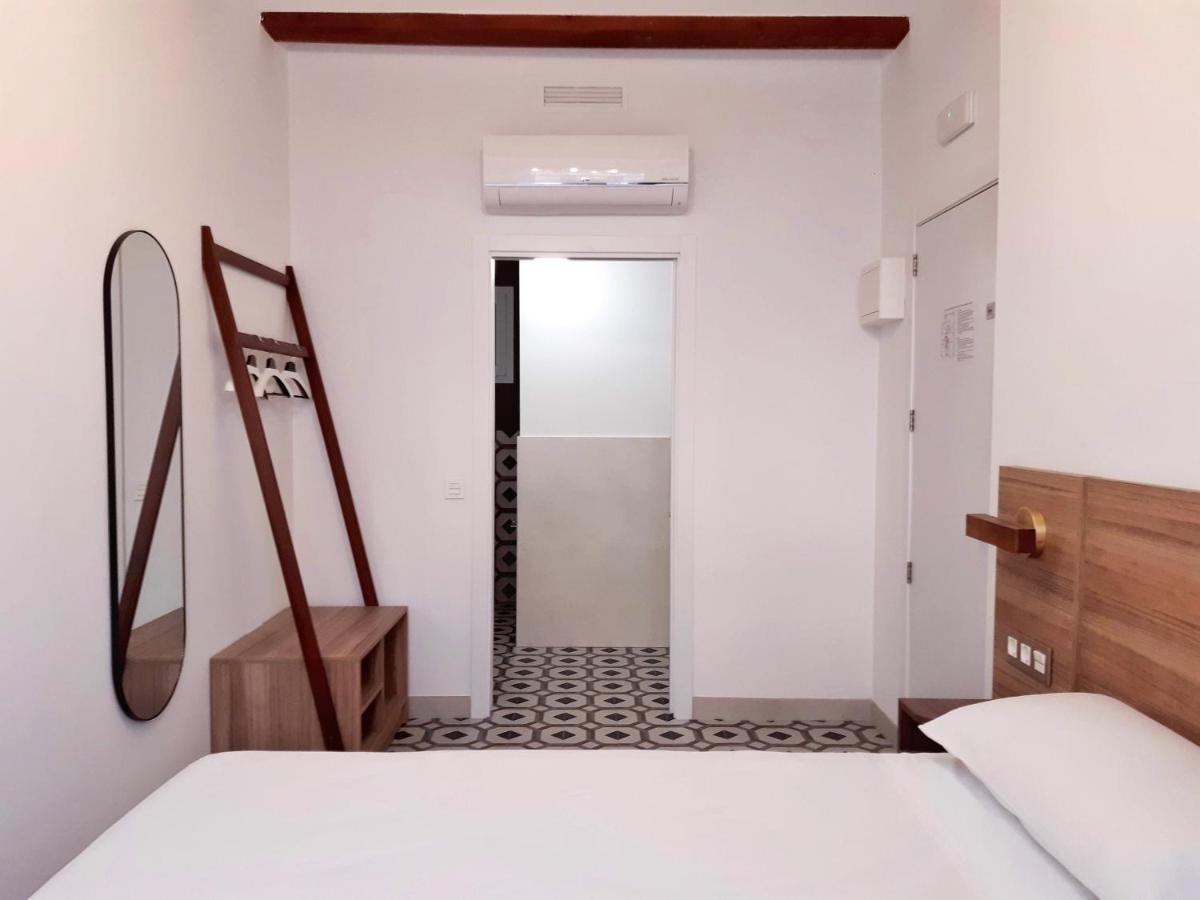 Hotel 19-30 فالنسيا المظهر الخارجي الصورة