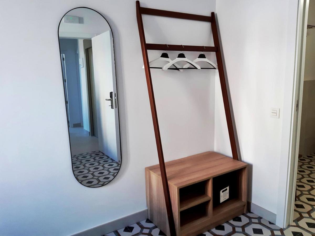 Hotel 19-30 فالنسيا المظهر الخارجي الصورة