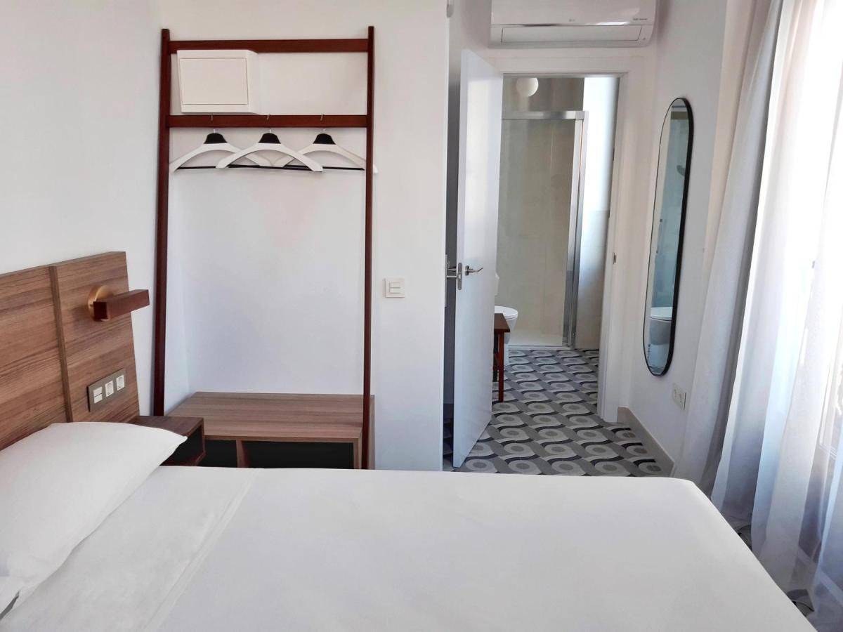 Hotel 19-30 فالنسيا المظهر الخارجي الصورة