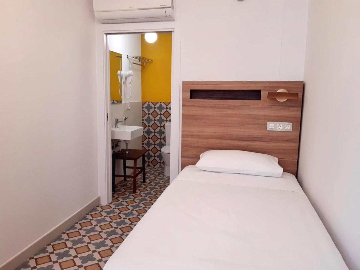 Hotel 19-30 فالنسيا المظهر الخارجي الصورة