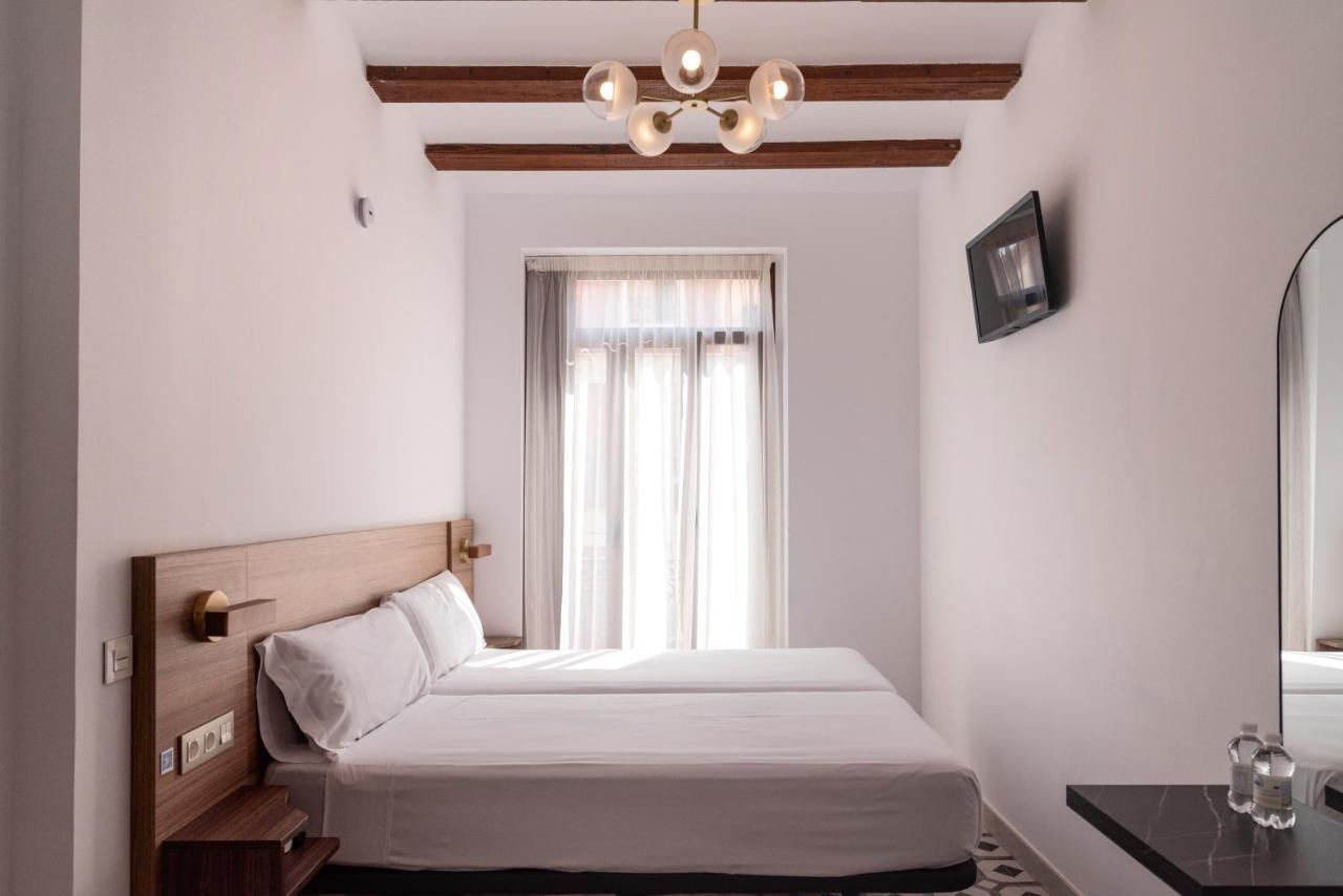 Hotel 19-30 فالنسيا المظهر الخارجي الصورة