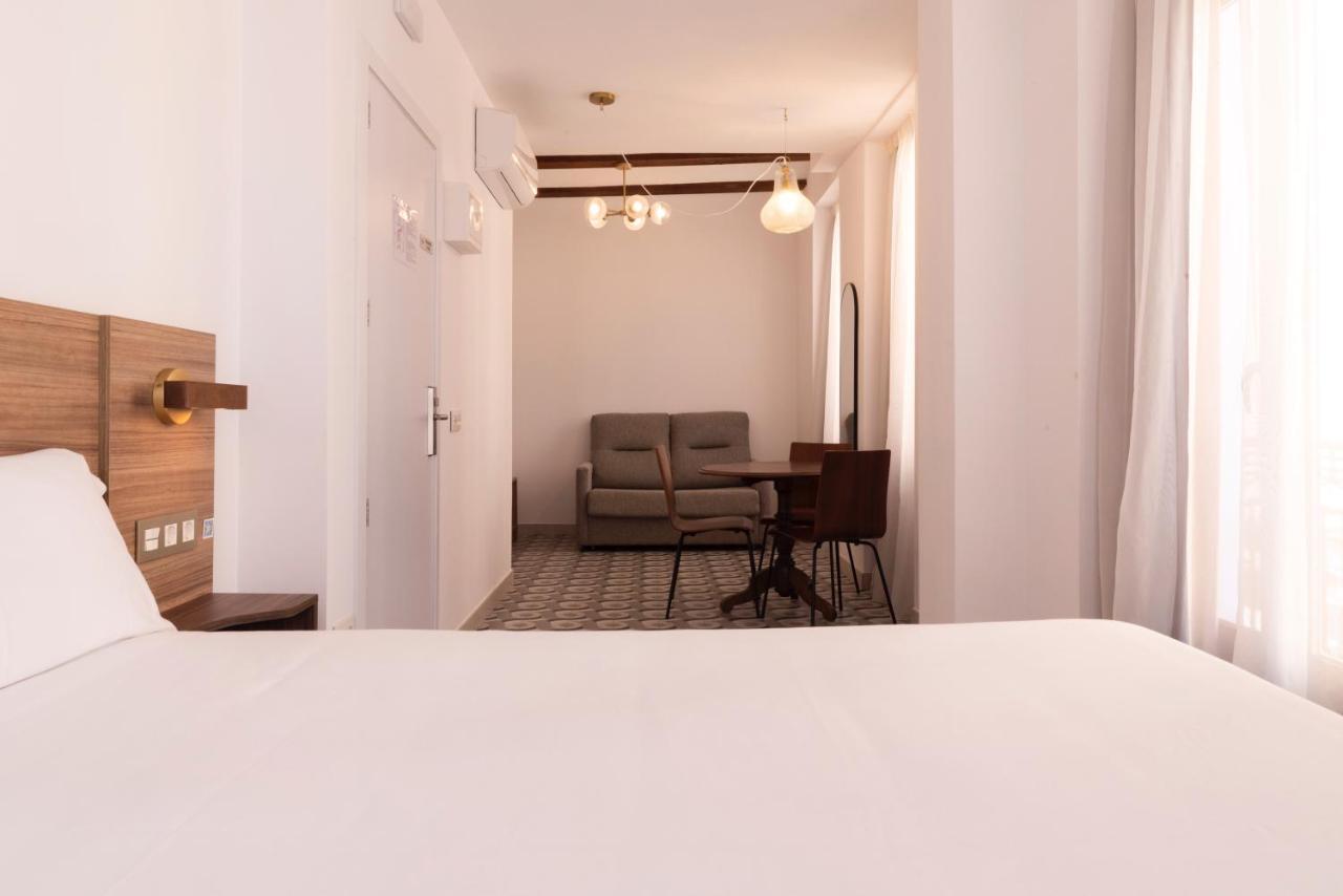 Hotel 19-30 فالنسيا المظهر الخارجي الصورة