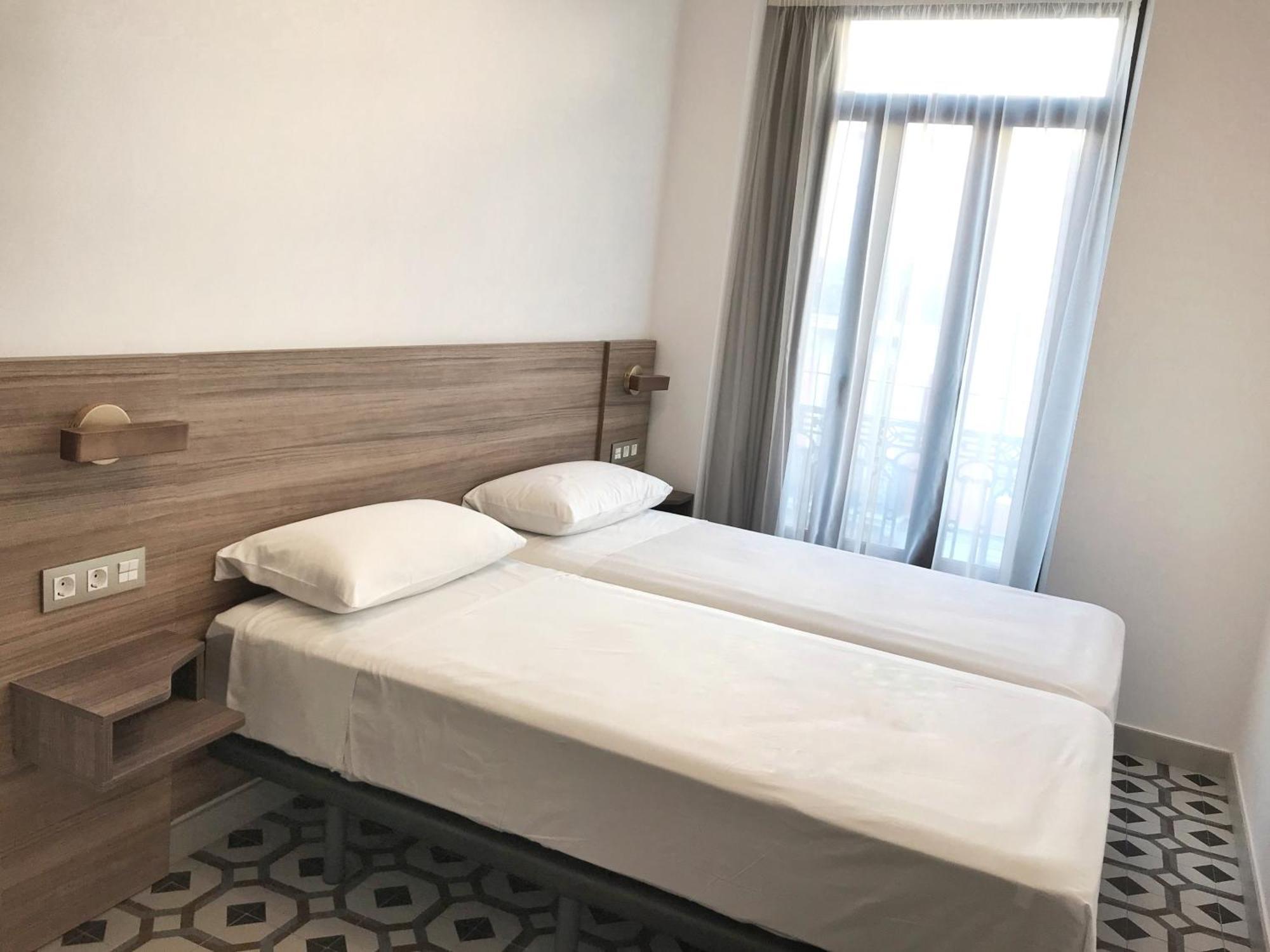 Hotel 19-30 فالنسيا المظهر الخارجي الصورة